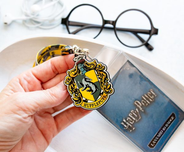Harry Potter Hufflepuff 22-Inch Lanyard With ID Badge Holder And Logo Charm Discount - Image 4